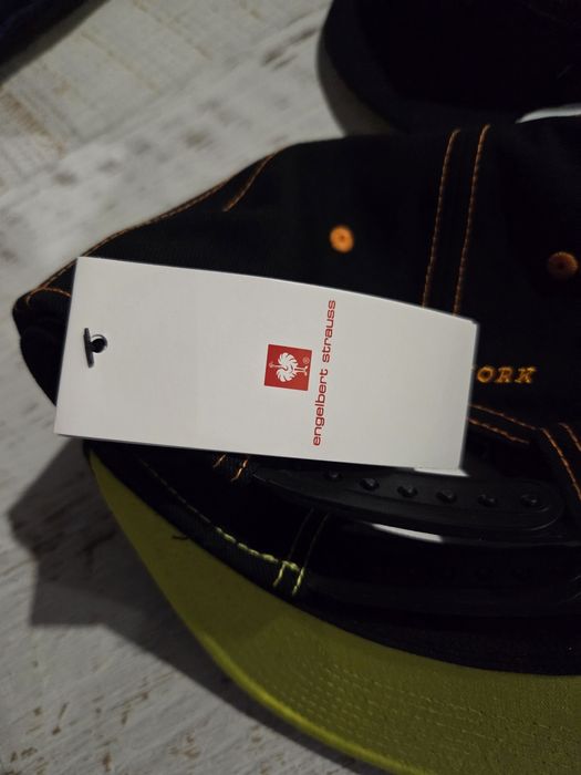 Englebert Strauss Нови Мъжки Шапки 15 бр