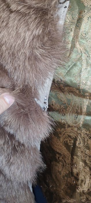 Женская меховая жилетка из натурального меха, надо пришить крючки, в о