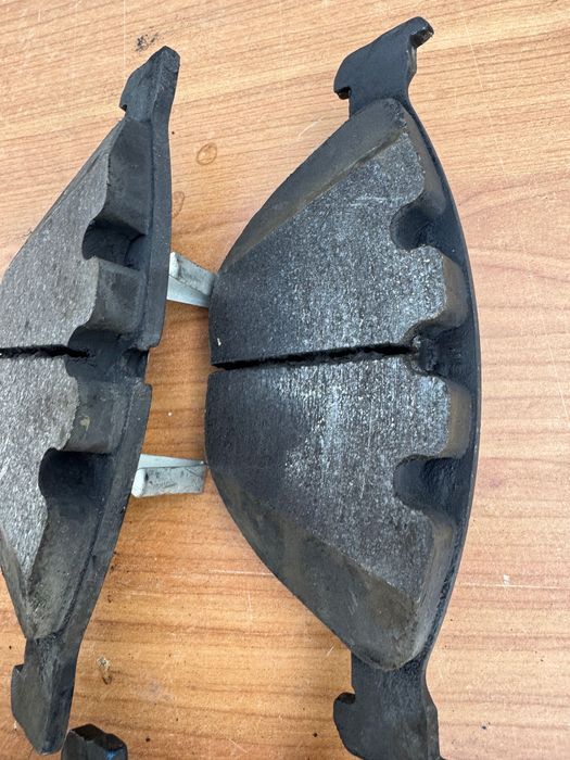 Накладки и дискове предни ATE BMW e60 535d чисто нови от Германия