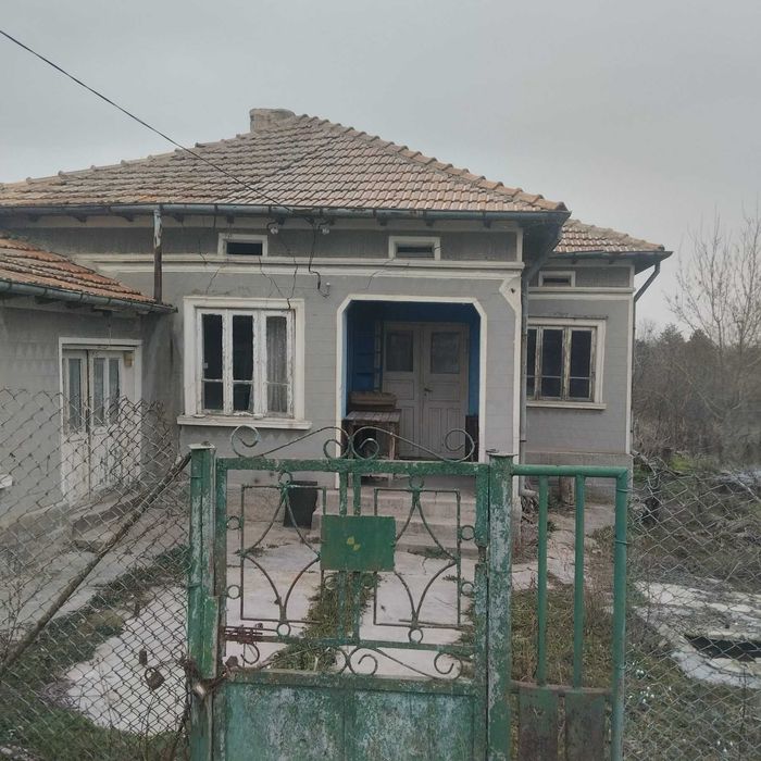 Къща в село Сноп