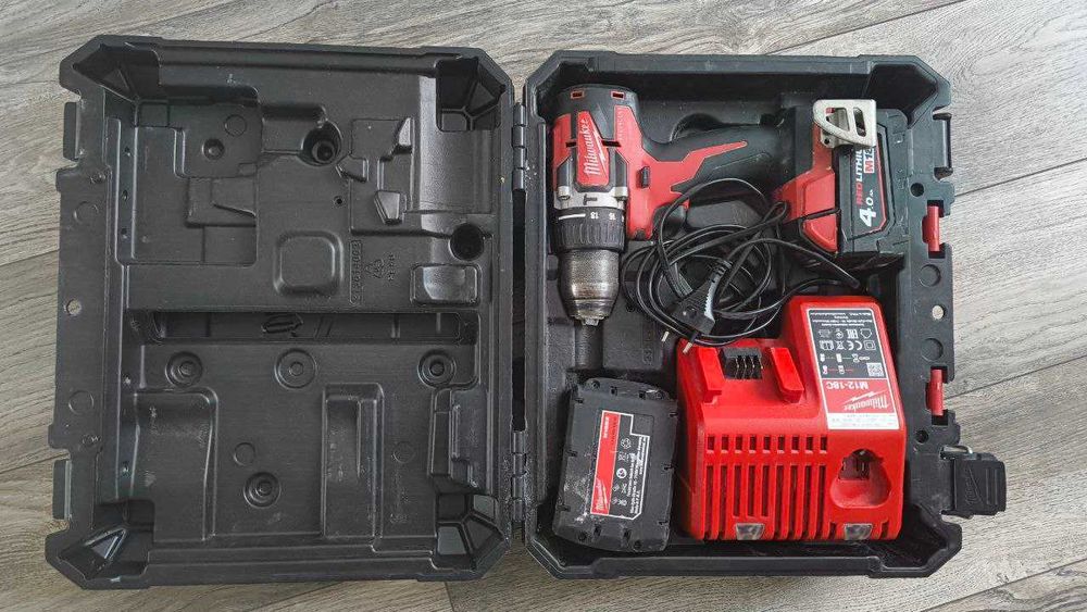 Set Milwaukee model M18 CBLPD-422C