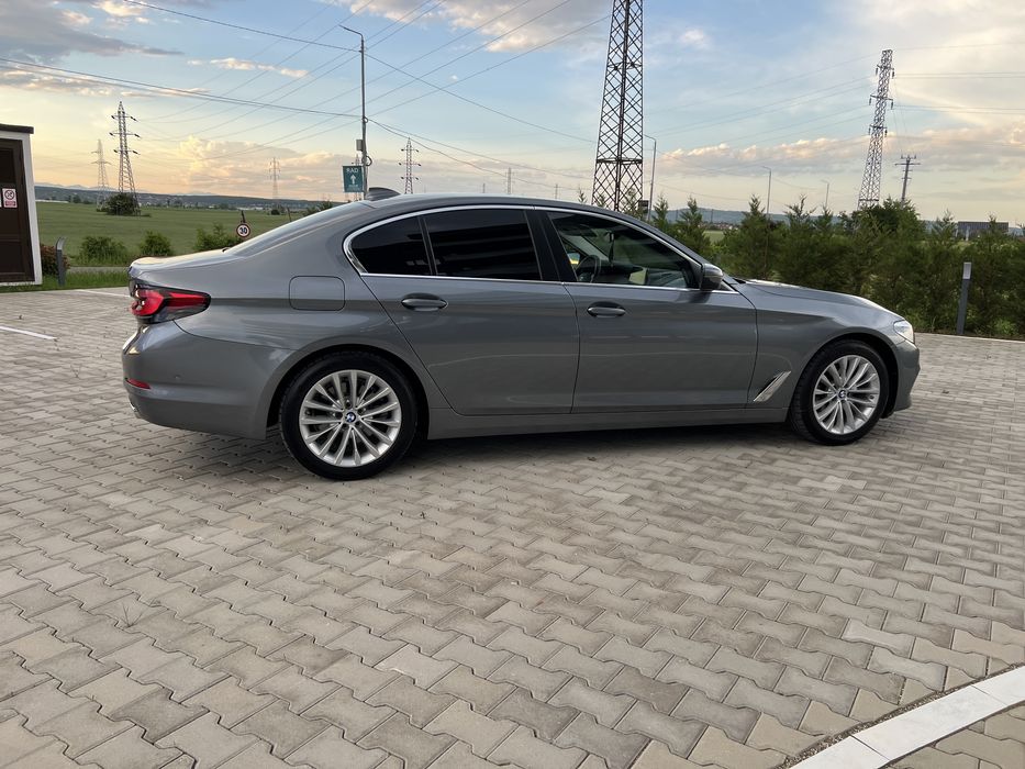 BMW SERIA 5 G30 520 Istoric BMW