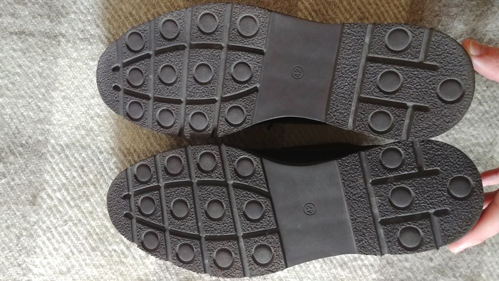 Кожени обувки