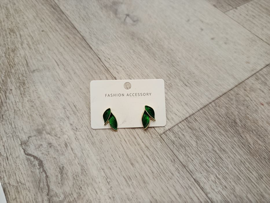 Сережки листочки