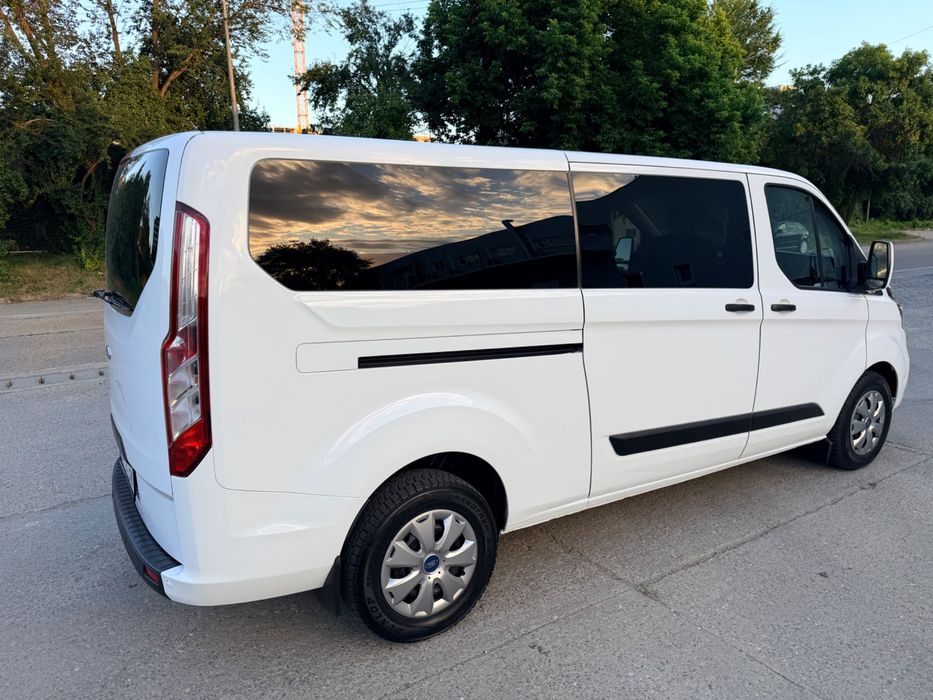 Ford Transit Custom 2019-clima fata/spate-8+1 locuri-lunga-TVA deductibil