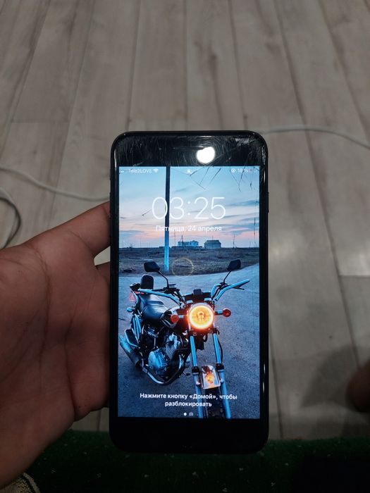 Айфон 7+ в хорошем состоянии