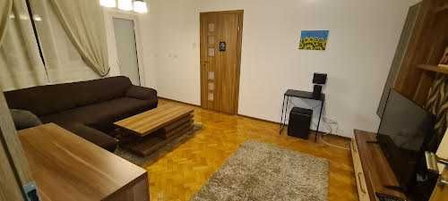 Inchiriez Apartament 2 Camere,Pajura,et3/4,S=50mp
