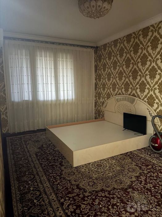uy sotiladi 1 xonali Chlonzor 11 kvartal Shox med sentr