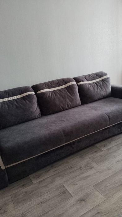 Продам диван прекрасной расцветки