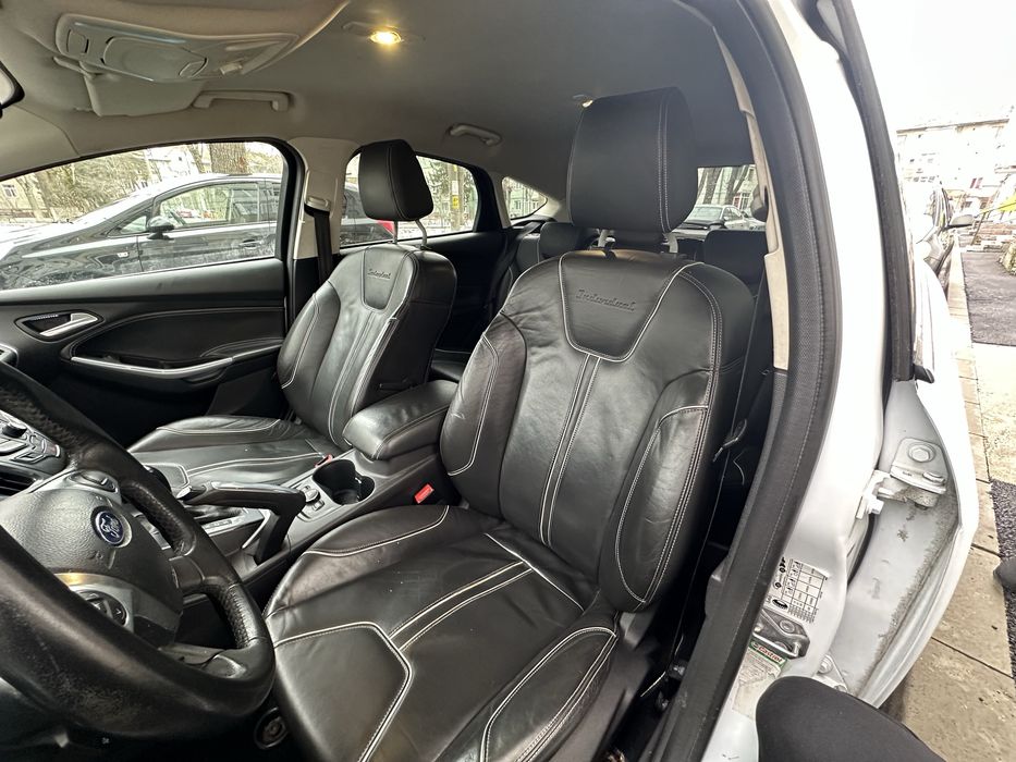 Ford 2012 -2L- automat -ST body kit -163HP