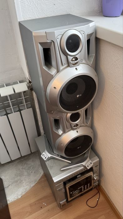 Продам музыкальный центр караоке