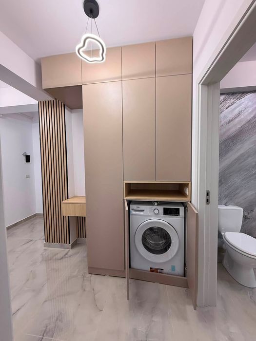 Închiriez apartament