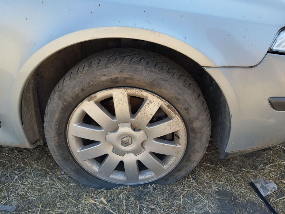 Dezmembrari  Renault LAGUNA 2  2001  > 2007 1.9 dCi Motorina