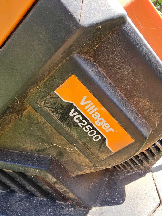 Продавам домашна дробилка за клони