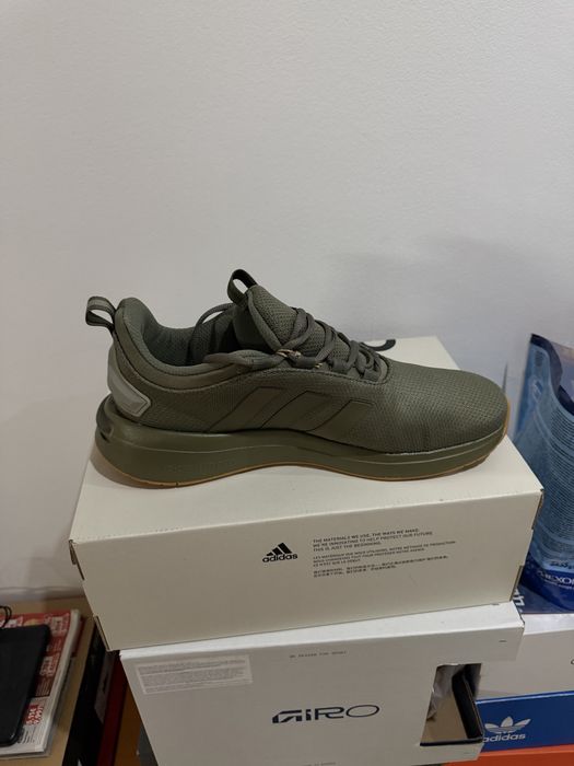 Маратонки ADIDAS  NEW
