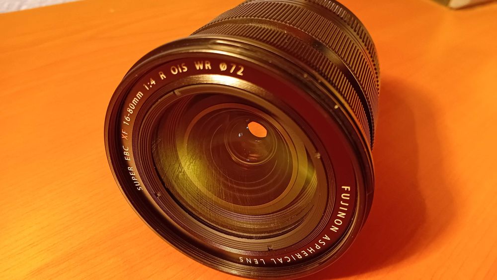 Обектив Fujinon XF 16-80mm f/4 R OIS WR