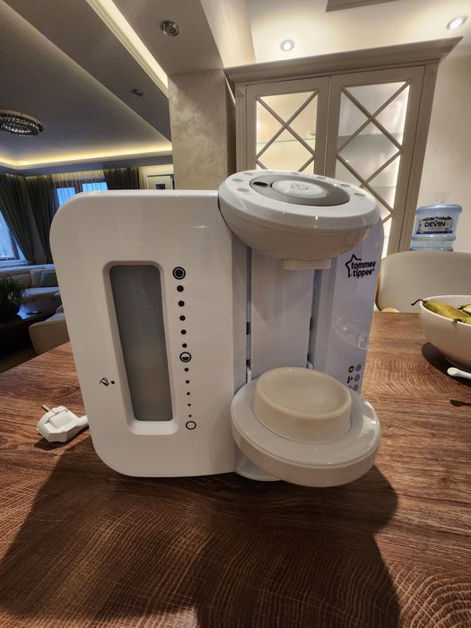 Електрически уред за приготване на адаптирано мляло Tommee Tippee