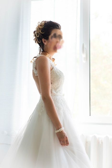 Уникална булчинска рокля с турска дантела и гол гръб ПРОМО