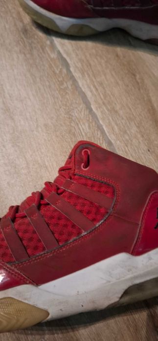 Обувки Jordan Aura 3 Max