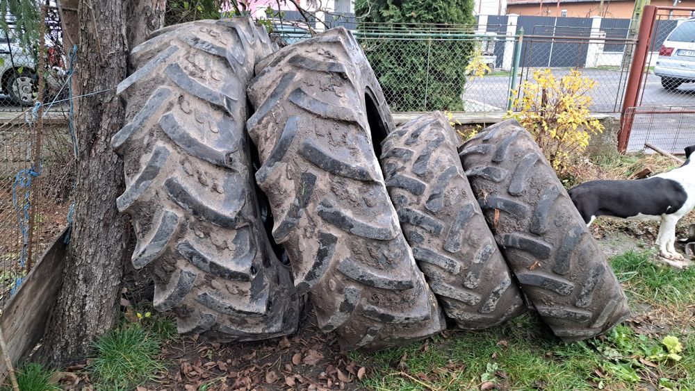 Anvelope tractor 420/85 R34 și 340/85 R24
