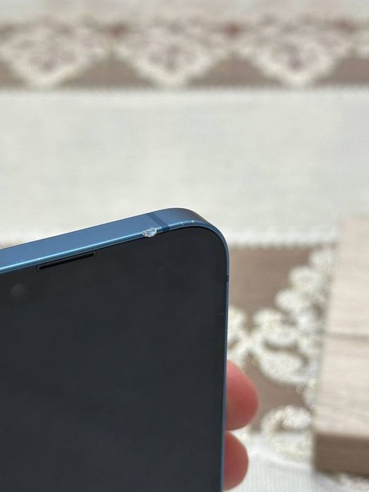 Продам iPhone 13 на запчасть