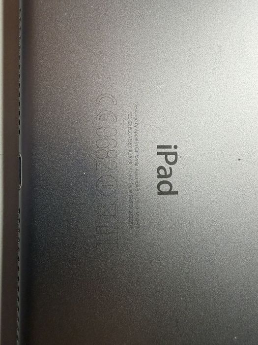 iPad Air 2 (Wi-Fi) модел A1567 - Space grey + ПОДАРЪК калъф