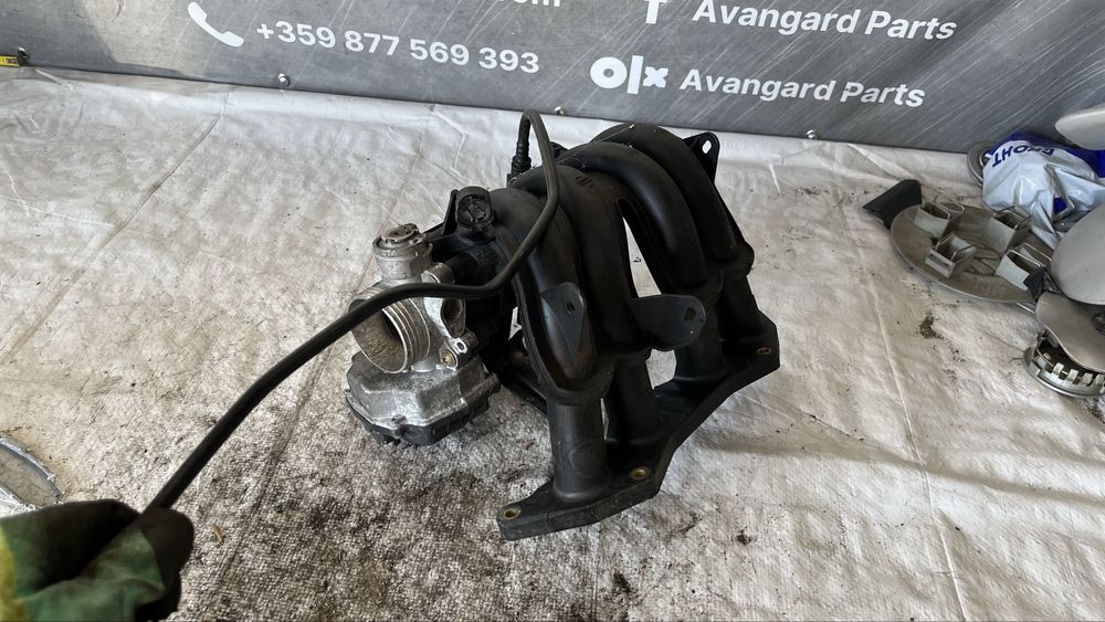 Peugeot 207 1.4 колектор