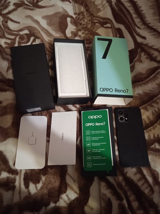 Продам oppo reno7 4 G