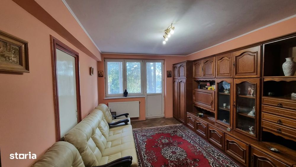 Apartament cu 2 camere decomandate circular, Centru