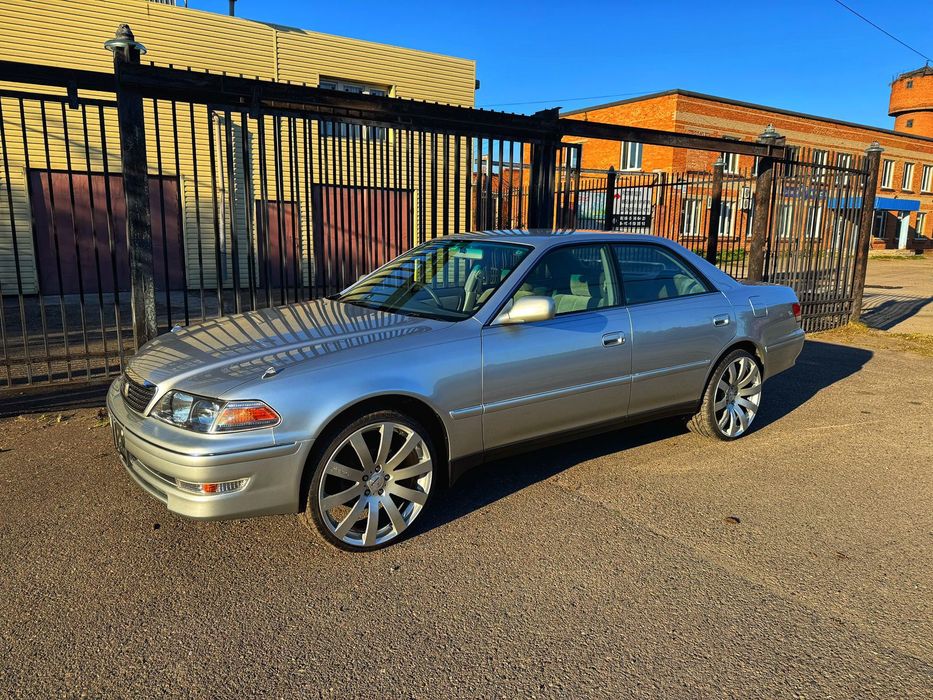 Toyota mark 2  японец