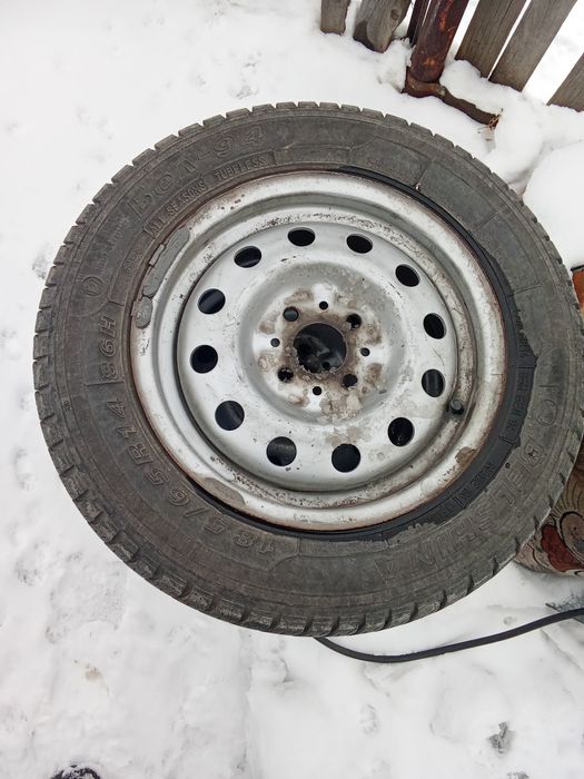 Резина летняя...