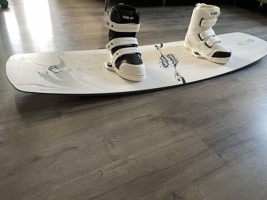 wakeboard slingshot 152 см