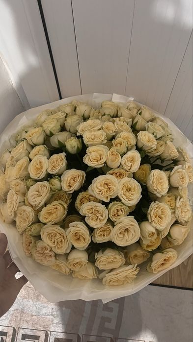Продается большой букет цветов
