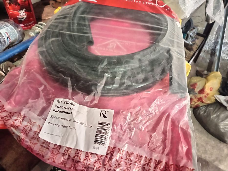 Рено Дастер резинки на двери