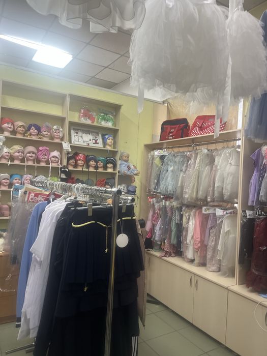 Продам бутик с оборудованием