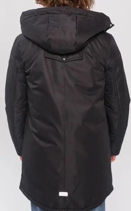 Куртка зимняя, с капюшоном