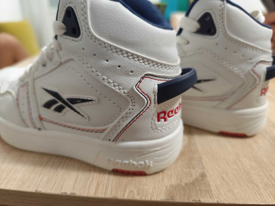 Reebok бели детски кецове 27.5
