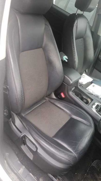 Dezmembrez / Dezmembrari Discovery Sport motor 2.0 diesel cod 204DTD