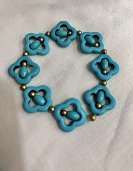 Комплект украшений в бирюзовом цвете