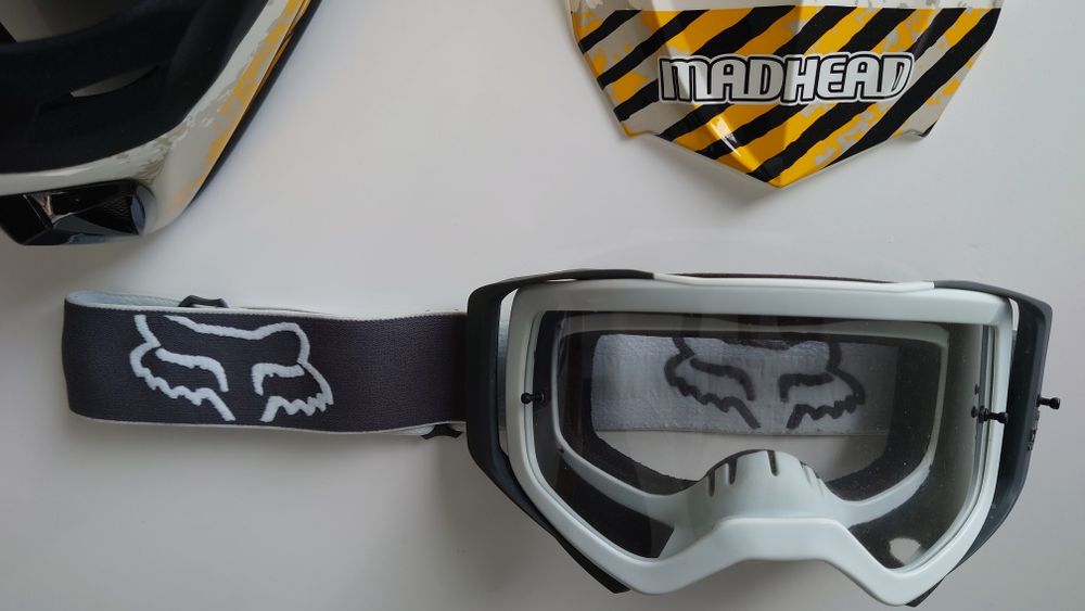Индуру Крос мото ATV каска MADHEAD 1150 gr.  XXL 64 - M.L.XL. FOX очил