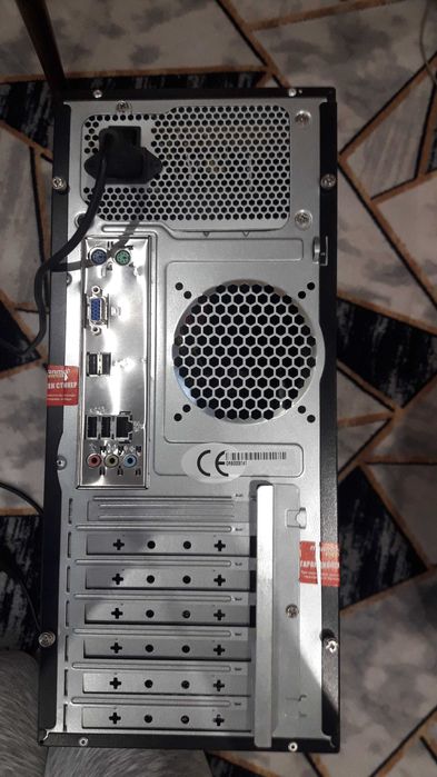 Компютър DELUX настолен