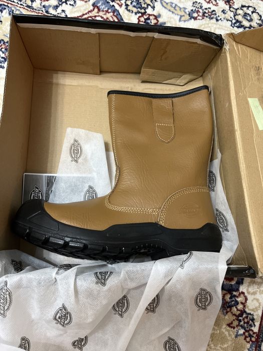 продаётся спецобувь летняя