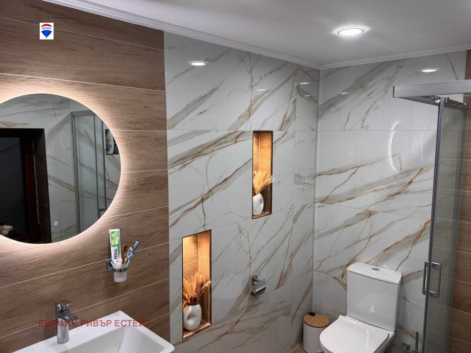 Бизнес имот с басейн за продажба в с. Пиргово