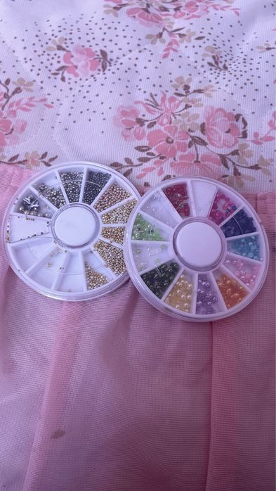 Для дизайна ногтей