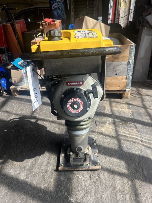 Дизелови Трамбовки Пачи крак BOMAG BT 80 D и Wacker Neuson DS 70