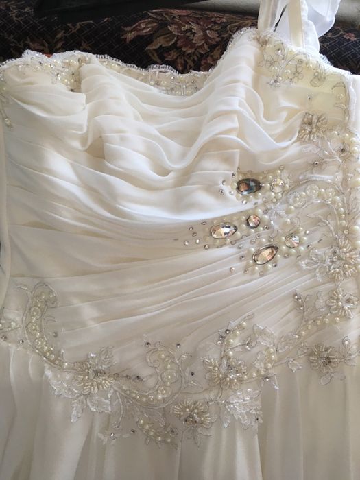 Продам платье вечернее торжественное