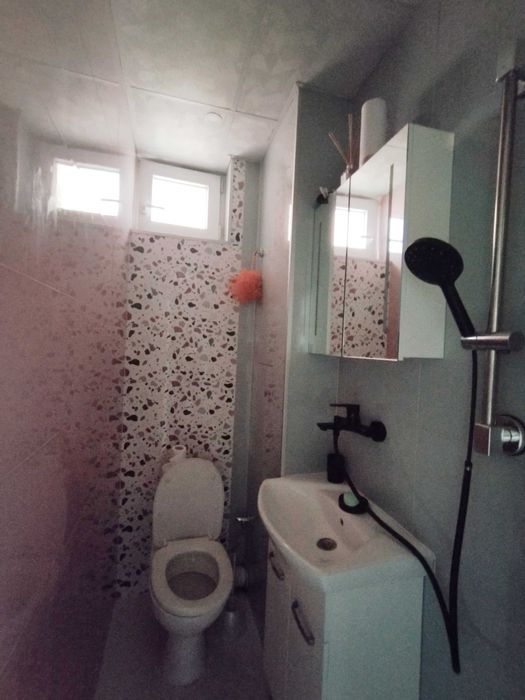 Дава се под наем Четиристаен апартамент в Перник, Изток - 110 кв.м за 611.49 € - Снимка #17