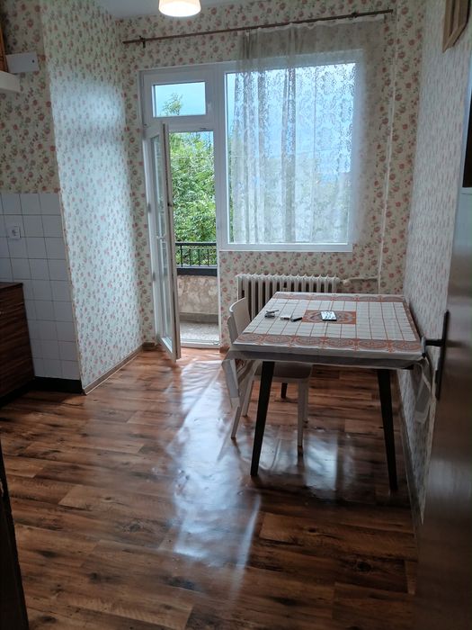 Отдавам апартамент под наем
