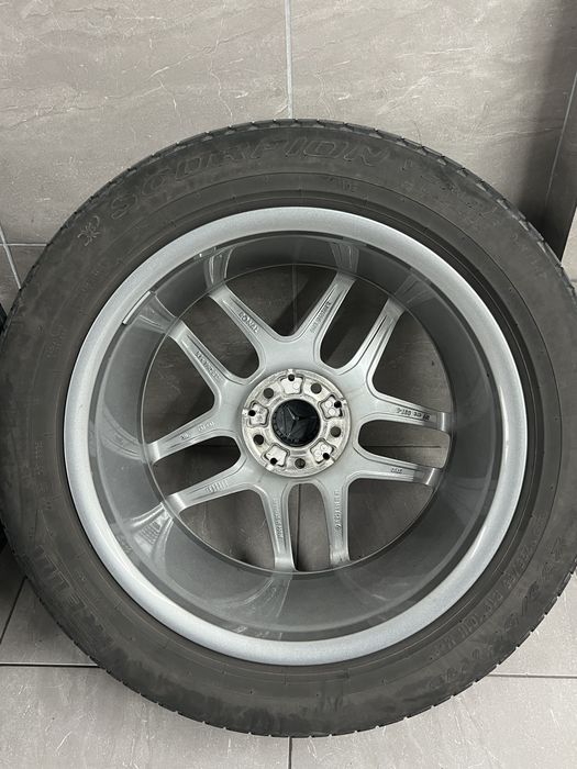 Джанти AMG 19 5х112 с гуми 235/55/19 Pirelli