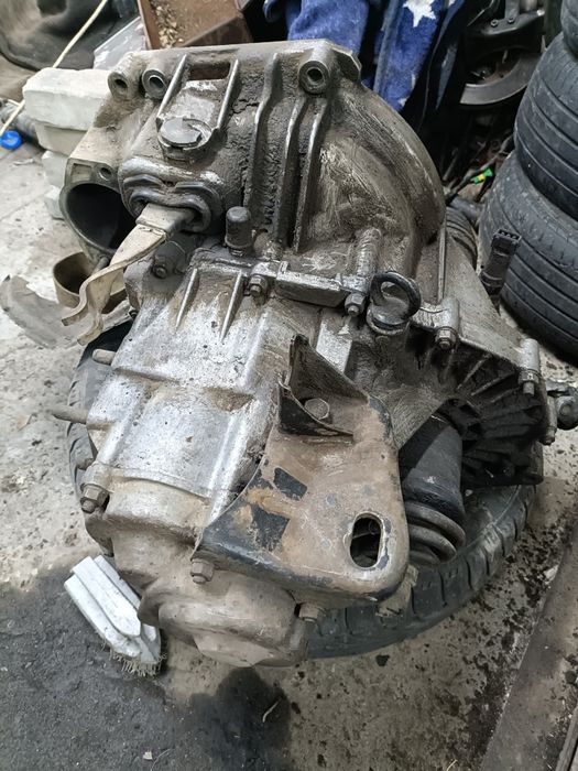 Коробка ВАЗ , приора , 2 болта